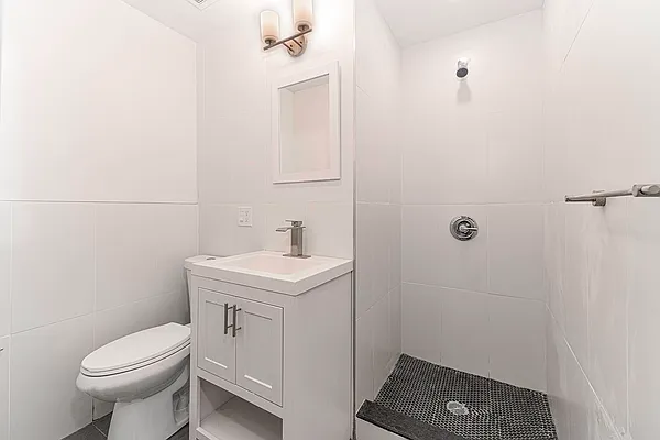 Rented by REAL New York | media 11