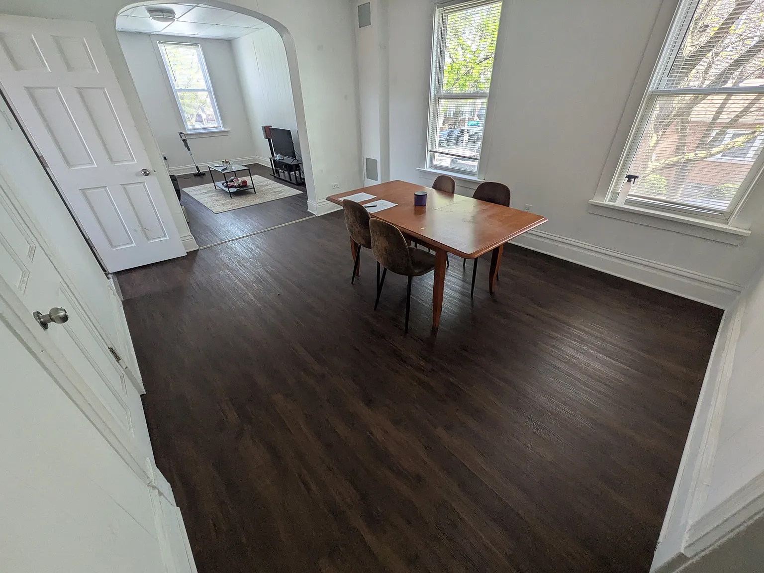 3 bed, 950 sqft, $775 — Photo 2