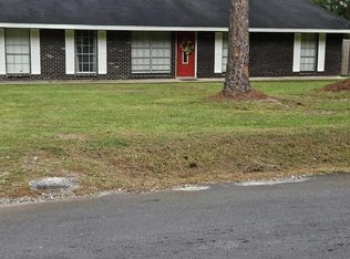 9004 Franklin Creek Rd, Moss Point, MS 39562