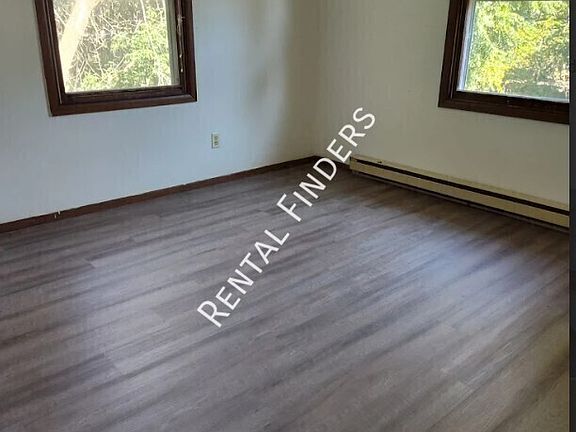 4th image of 12 Cottage Row APT 13
