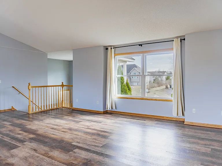 2112 Blake Ave — Photo 25
