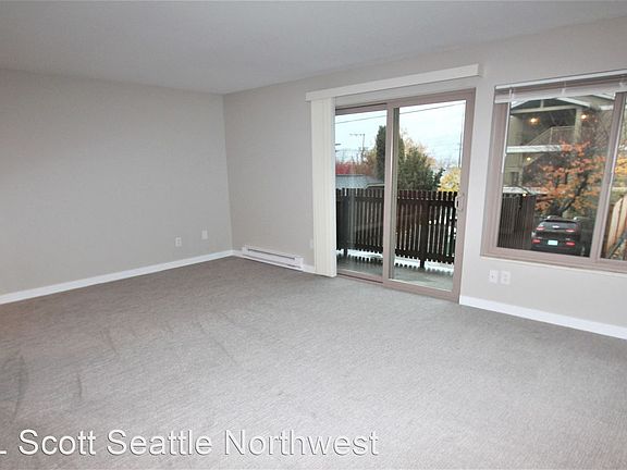 2nd image of 2015 Yale Ave E #102