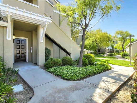 5th image of 942 Owens Lake Dr