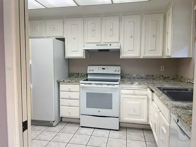 1 bed, 1.0 bath, 947 sqft, $2,800 — Photo 4
