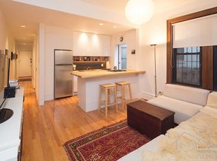 813 8th Ave APT 1R, Brooklyn, NY 11215