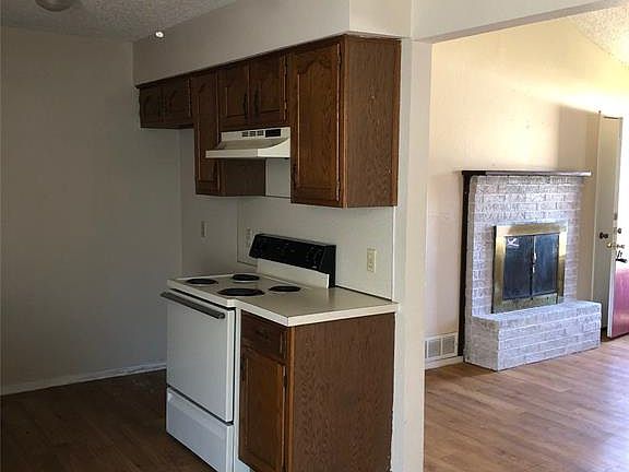 4th image of 3633 Duke Ln