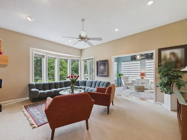14897 Valley View Rd, Eden Prairie, MN 55344