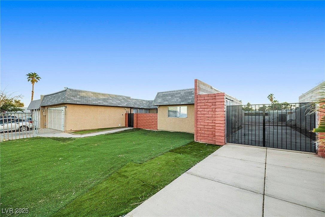 6229 W Oakey Blvd, Las Vegas, NV 89146 | Zillow