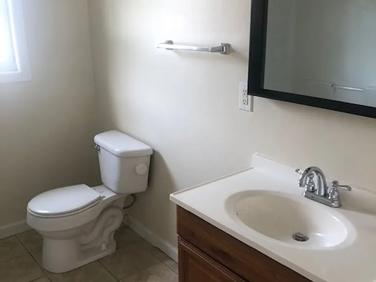 3228 Kanawha Terrace — Photo 10