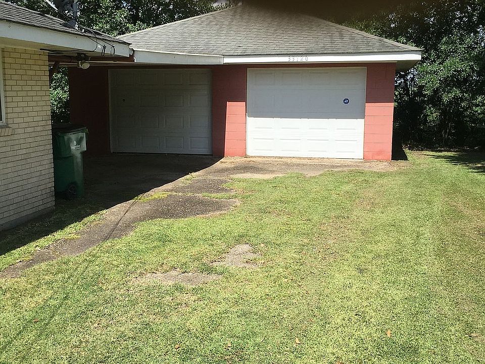2nd image of 33120 Adams Dr