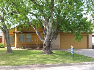 2212 Spruce Dr, Rosenberg, TX 77471