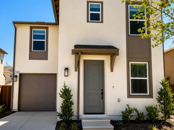 766 Laurel St, Madera, CA 93637