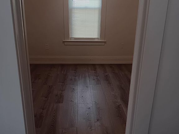 4th image of 2829 E 116th St Unit 4