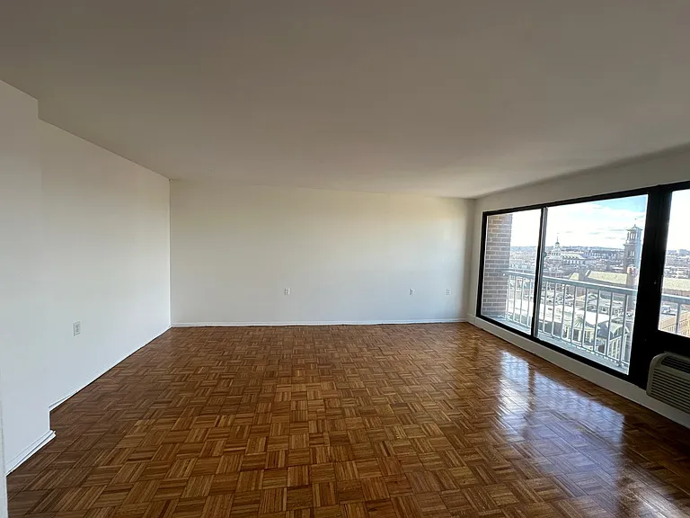 1105 Massachusetts Ave #10C — Photo 8