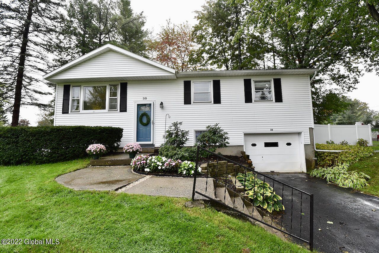 30 Lori Lane, Latham, NY 12110 Zillow