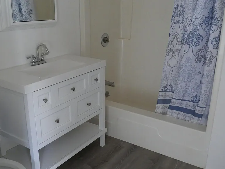 99 S Lake Ave #9 — Photo 7