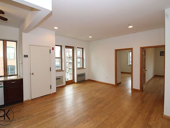 5th image of 506 Driggs Ave APT 4F