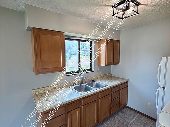 5th image of 115 N Kimball St #12