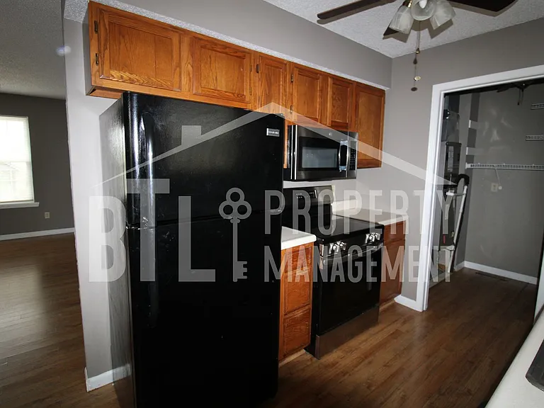 114 Rose Oneill Dr — Photo 8