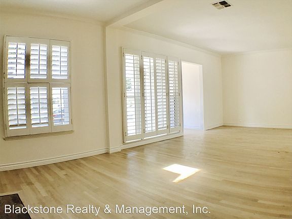 5th image of 2950 Tilden Ave