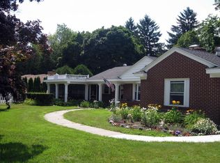 1140 Carpenter Ave NW, Grand Rapids, MI 49504