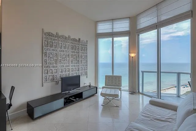6515 Collins Ave #1804 — Photo 5