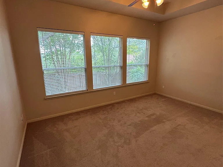 12401 Central Park Dr — Photo 9