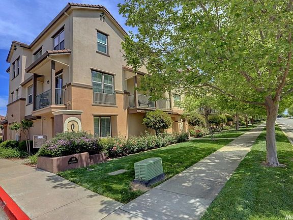 2nd image of 50 Regency Park Cir Unit 12110