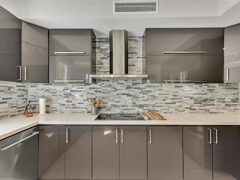 6690 Calle Turquoise #324 — Photo 9