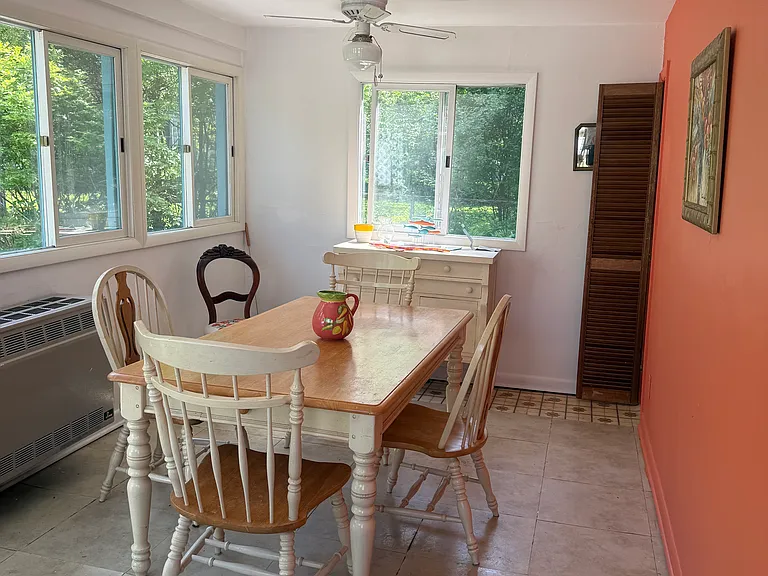 581 Mergenhagen Rd — Photo 5