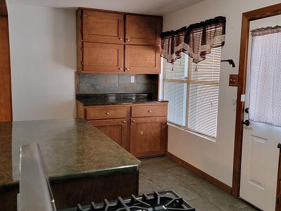 5th image of 483 Anton Dr