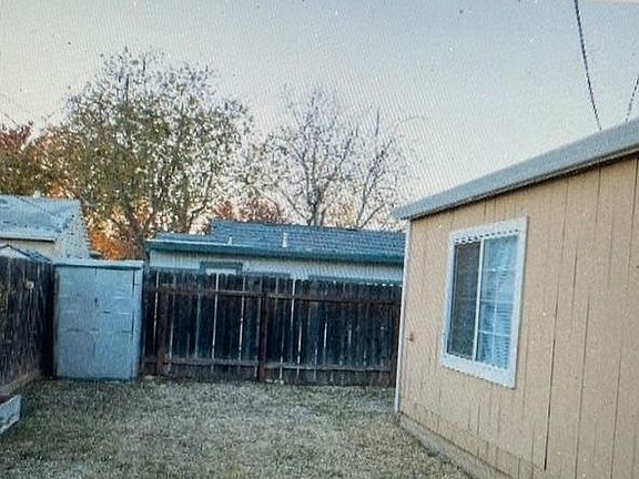 5th image of 851 2nd St
