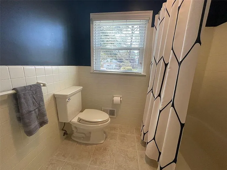 370 Herrington Dr NE — Photo 22