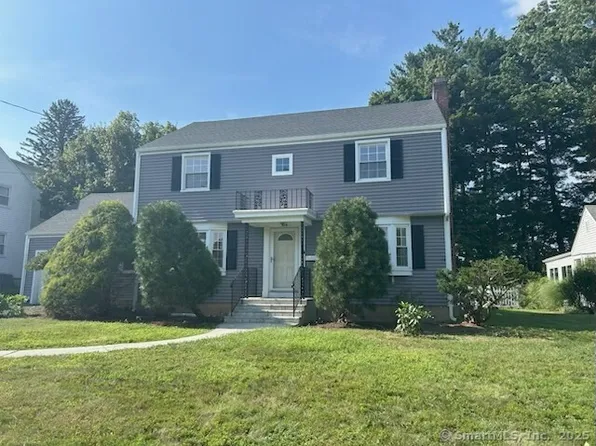 154 Mohawk Drive, West Hartford, CT 06117