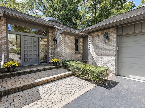 4th image of 2275 Cameo Lake Dr