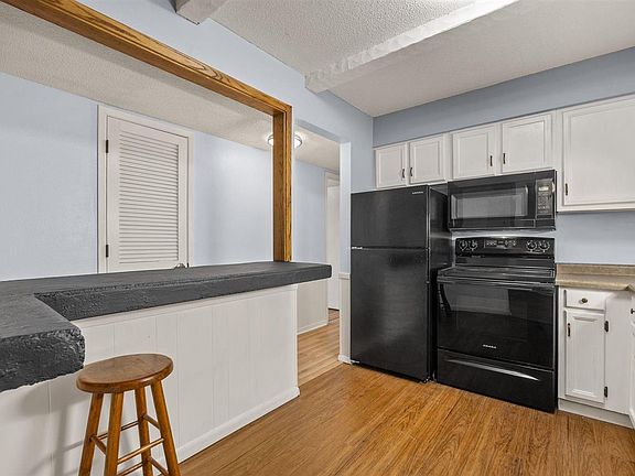 4th image of 1512 1st Ave #C104s