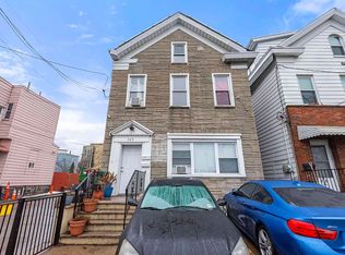 569 35th St, Union City, NJ 07087