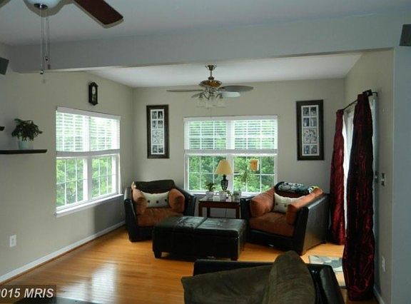 3rd image of 107 Clarence Ave