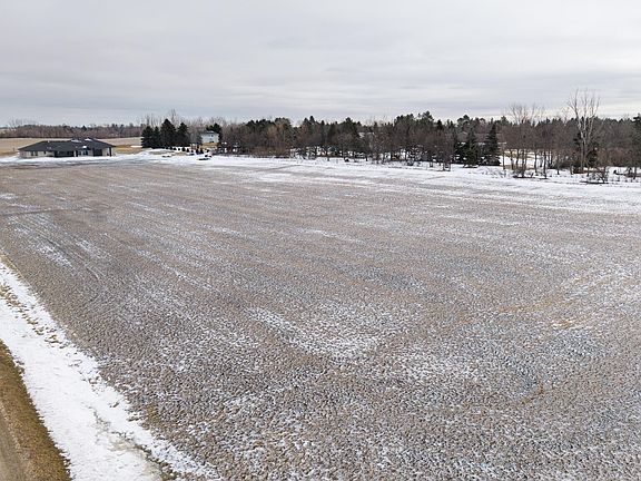 4th image of 8084 Golden Acres Dr