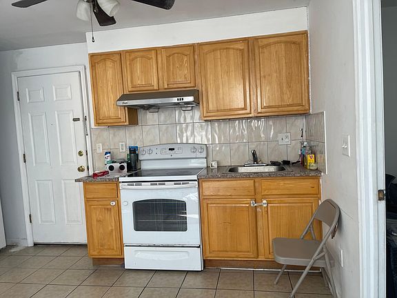 3rd image of 1938 S 7th St Floor 2