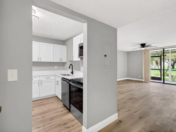 5430 Las Verdes Circle #109, Delray Beach, FL 33484