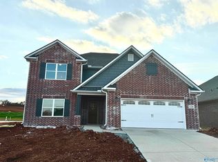 126 Ranna Dr, Huntsville, AL 35811