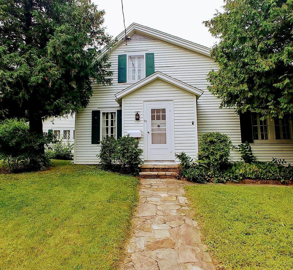 22 Constable St, Malone, NY 12953 Zillow