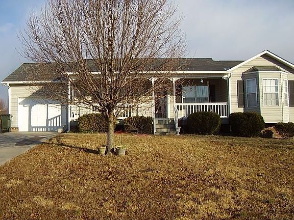 2nd image of 7 Country Manor Dr