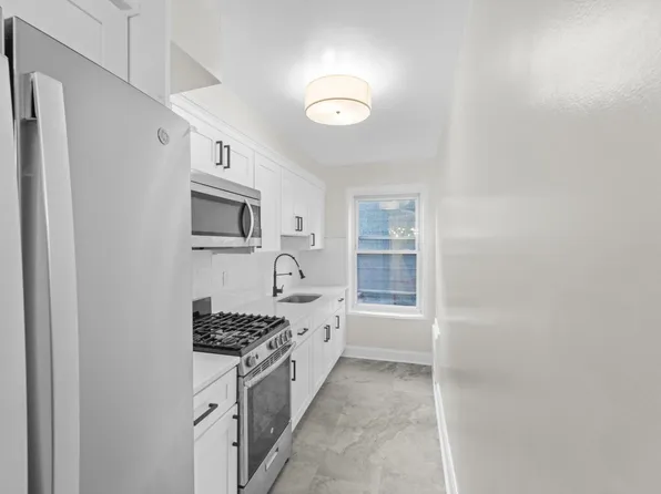 154 Bowers Street 2A image 2 of 13