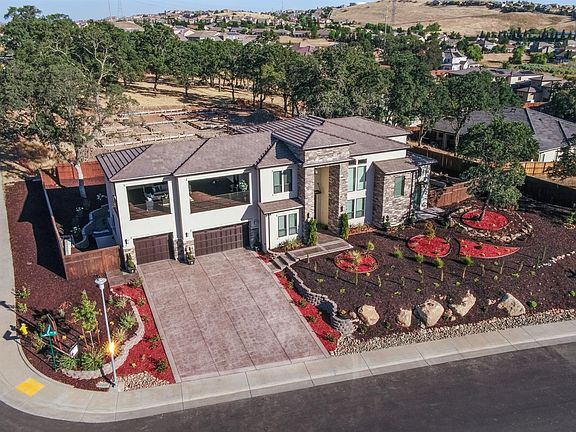 4th image of 589 Sundahl Dr