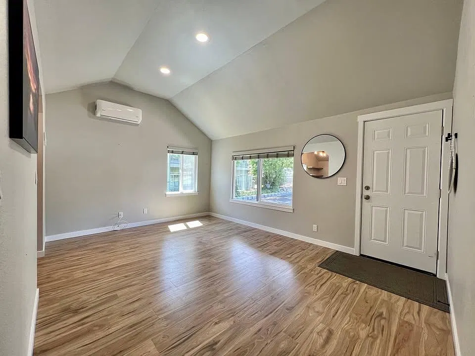 1883 Allen Creek Road — Photo 2