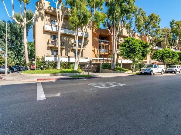 750 N Kings Rd APT 114, Los Angeles, CA 90069