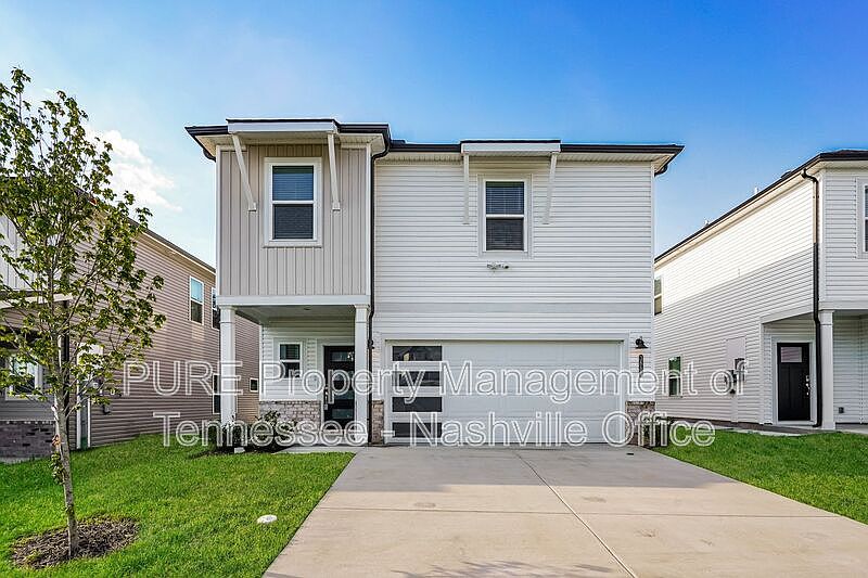 1st image of 3889 Northbrook Dr