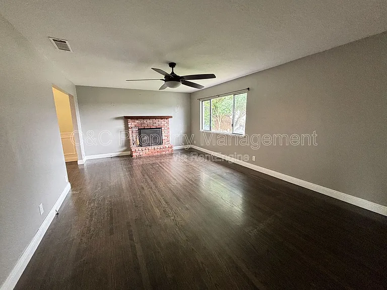 116 Seville St — Photo 6